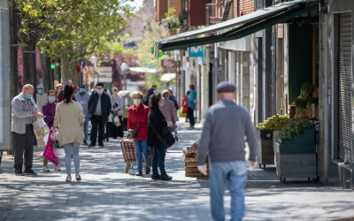 Una carrer comercial de Sabadell | Roger Benet